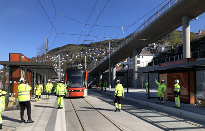 Bybanen D12 tram